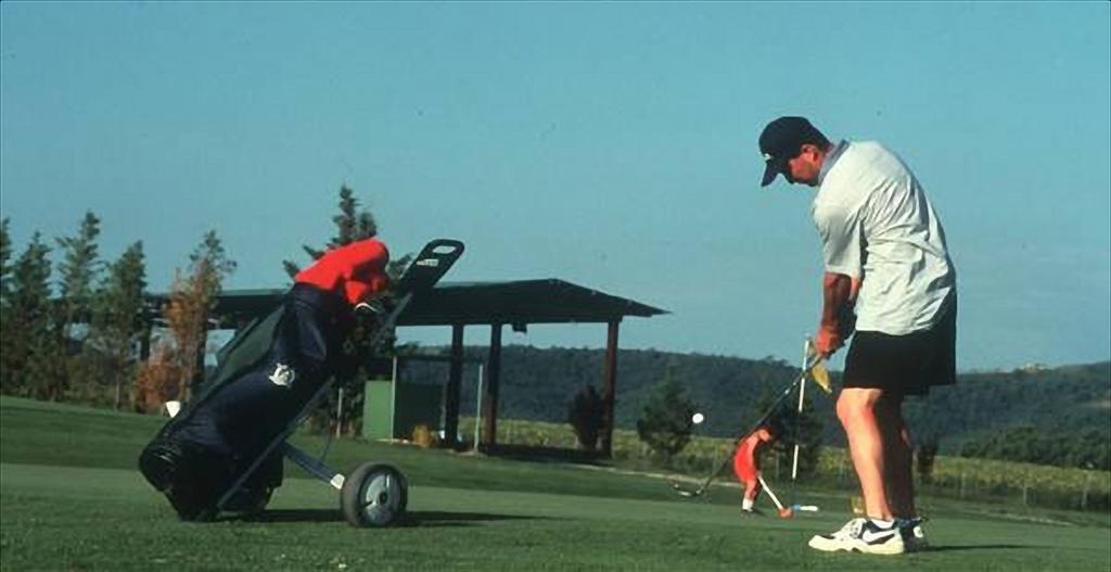Tenuta Lamborghini Golf & Resort Panicale Ngoại thất bức ảnh